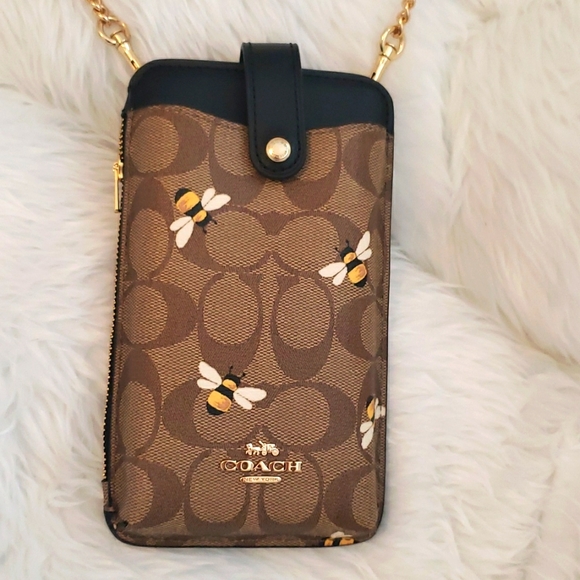 Coach crossbody purse/wallet for Cellphone 📱 Cyber Monday Sale!!! - Picture 1 of 8